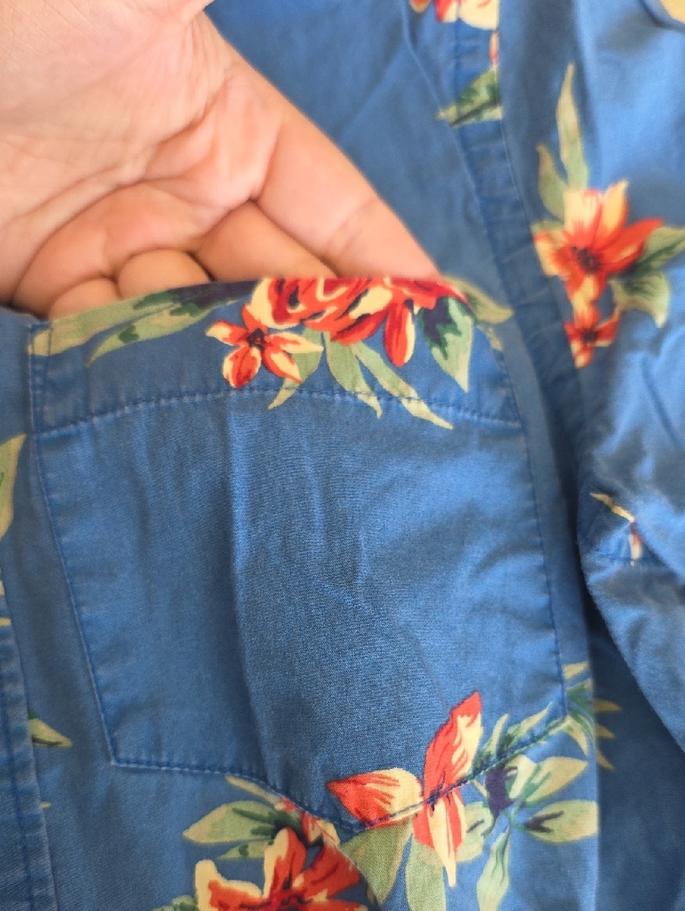 Old Navy Cotton Short Sleeve Button-Down Shirt - Picture 3 of 5